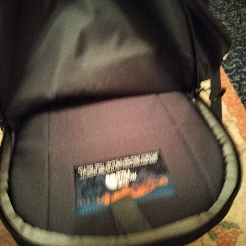 The North Face Black Recon Daypack - Picture 5 of 5
